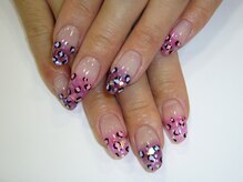 ネイル サロン ピュア ホワイト(Nail Salon Pure White)/【Pure White】ヒョウ柄スカルプ