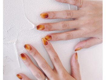 ネイルサロン ティフィン(tiffin)/~定番べっ甲ネイル~