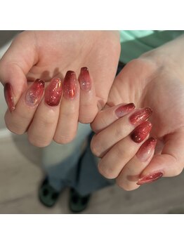 エヌリアン(N.lian)の写真/ウォーターケアで甘皮ケア、さらにパラフィンパックでお手元保湿。理想の指先を整える贅沢ケア◎
