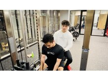 ビヨンド 札幌駅前店(BEYOND)/ジム　男性　セッション風景