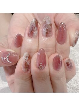 ネイルファクトリー 横浜ベイクォーター店の写真/≪上品×トレンド≫を押さえたシンプル系はもちろん、オシャレ系～繊細な手描きアートまでデザイン豊富♪