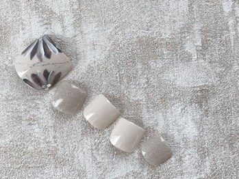 スリー(THREE)/Oct.2021/Foot nail design