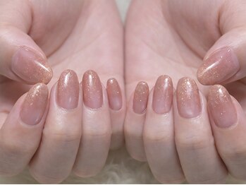 ファッシーナ(Fascina)/〇控えめに輝くグラデーション