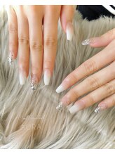 ネイルアンドアイラッシュ アウラ(AURA)/