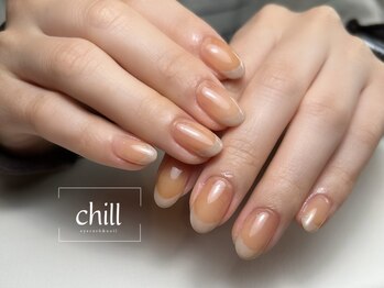 チル(chill)/ベースありフレンチネイル