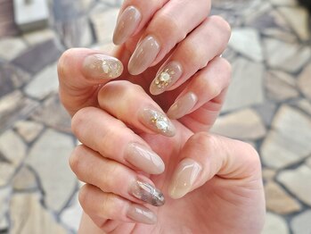 グランド ビューティー ビーズ 緑店(Grand Beauty B's)の写真/【あなたの上品さを引き立てるデザインをご提案♪】ネイルのプロが丁寧なカウンセリングで理想を叶えます!