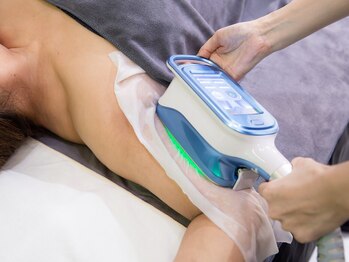 クレビア(Clevia)の写真/【選べる温熱痩身or脂肪冷却】引締強化月間開催中！ボディラインやシルエットのお悩みに！健康的に痩身◎