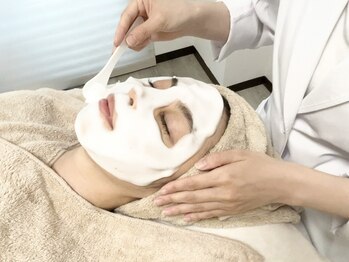 ビューティーホリック 蘇我店(BEAUTY HOLIC)の写真/【肌荒れ改善専門メニュー】＼あなたの為の専門的なニキビケア／繰り返す肌荒れお任せください◎