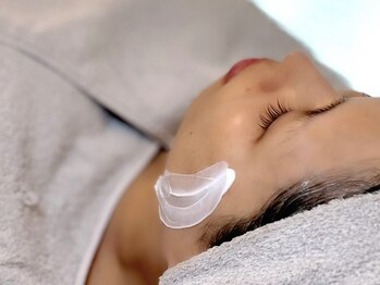 クレアトゥール ラポシュ(createur LA POCHE)の写真/WAX脱毛＋毛穴ケアで脱いちご鼻！毛穴をキュッと引き締め透明感のあるお肌に導きます♪