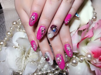 カットアンドスタイル クラウン(Cut & Style Clown)/ジェルやり放題【横浜】