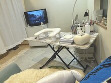 ミクネイルズ(mikunails.)の雰囲気（おしゃべりが苦手な方は、ドラマやアニメや映画を見ながら）