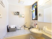 サロンドボーテ アグライア(Salon de beaute AGLAIA)/更衣室1