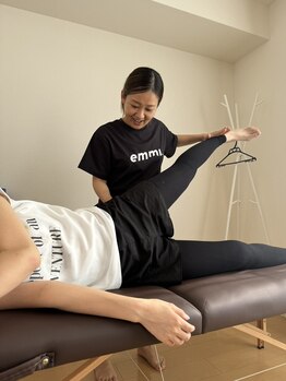 木陰の写真/長引く腰の重みをプロの技で解放！高い専門知識と技術で、蓄積した疲労をリセットし理想の姿勢へ導きます◎
