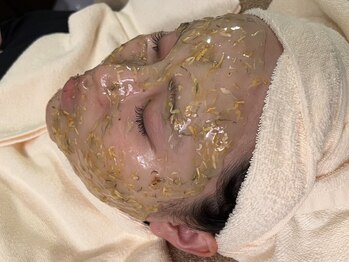 ヒヨリ(hiyori)の写真/インディバ×毛穴洗浄で相乗効果◎水溶/脂溶性美容液のジェット水流で毛穴奥まで洗浄!皮脂汚れ,角質除去♪