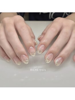 リッシュ トロワ(RICHE trois)/ざっくりラメグラネイル♪