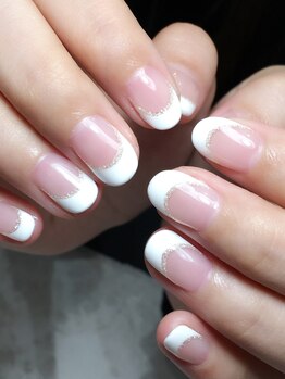 レディグリッター(Lady glitter)/ホワイトラメラインフレンチ