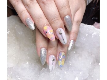 タイダイ柄ネイル