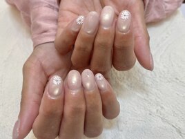 マグネット×マーガレットネイル