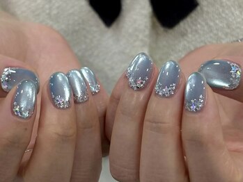 エーナイン イオンモール苗穂店の写真/自爪の長さをそのままにキレイに魅せる☆ショートネイルだからこその魅力を引き出すトレンドデザイン豊富♪