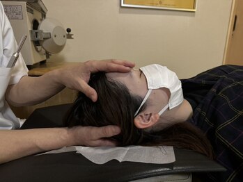 安達カイロプラクティックオフィス/☆頭の骨の動きを改善☆