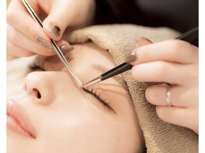 エミー ラッシュ 神戸三宮(Emmy Lash)の写真