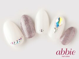 ホワイトビジュー　￥11605