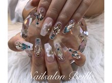 エスフィーネイルサロン ブリーユ(Esfy nailsalon Brille)/ストーンとお花のネイル