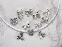 ポミーネイル 新宿西口店(pomy nail)の雰囲気（最新の海外パーツ1000種類以上をご用意☆pomyだけのパーツも◎）