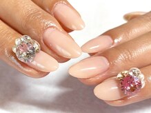 サロンドフォーエイチ(salon de 4H)/うる艶ピンクネイルとビジュー