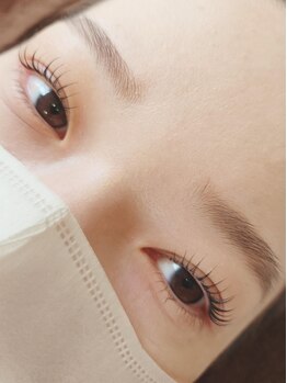 マナコ(manako)の写真/まつげパーマでナチュラル&魅力的な目元に＊施術歴10年以上のまつげ職人が似合わせデザインをご提案♪