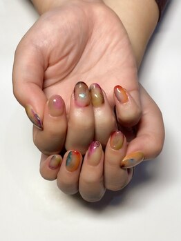 スワッグ(SWAG)の写真/【ちび爪や深爪など爪のお悩みをカバーする形作りも☆】おまかせ&持ち込み大歓迎◎是非ご相談ください♪