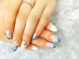 冬の雪ネイル