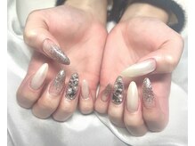 ヤシネイル(Yashi Nail)/ラメ　白ミラー　埋め尽くし