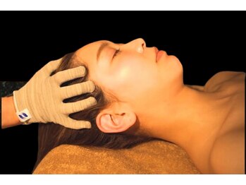 イーハンズ 福岡店(e-Hands)の写真/【全身マッサージで疲労を回復へ！】当店ならではの施術で不調を根本から改善★全身コース+ヘッドスパ