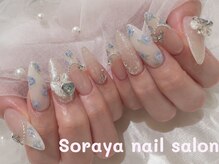 ソラヤ(Soraya)/持ち込み手描きバラネイル