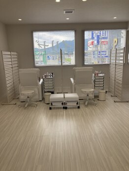 イリゼ 飯塚店(iris’ee)/