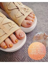 フレチル(frachill)/フット・親指2本アート・花柄