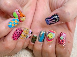 海外風個性ネイル