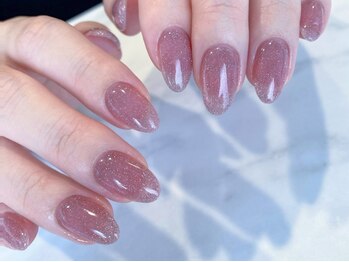 ネイルラウンジ ヒュア(Nail Lounge Hyua)の写真/三宮で10周年の実績◆明るく開放感ある心地の良い空間に全面改装。リピーター様多数、ご新規様も歓迎です★