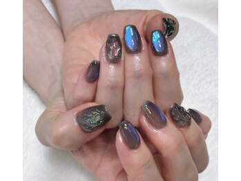 ヒトミネイルズ(Hitomi Nails)/個性派ネイル