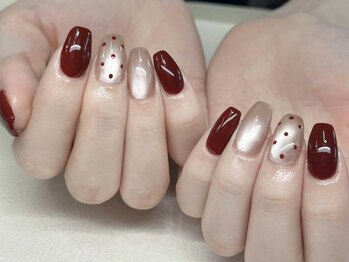 ネイルズ イロハ 大塚店(NAILS 168)の写真/上品で洗練された印象に…シンプルでもさりげなくオシャレ◎オフィスや日常に馴染む大人可愛い指先へ♪