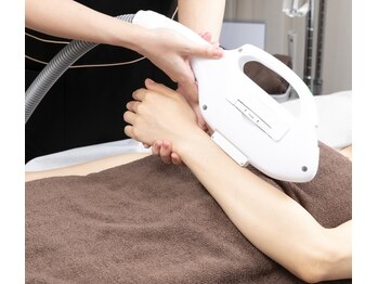 モナ 宝塚店(Mona)/抜け感抜群のTHR方式♪