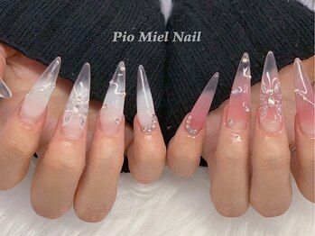 ピオミエルネイル 新宿(pio miel nail)/クリアホワイト×ぷっくりアート