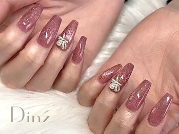 ディンズ(Din'z)の写真/【ストーンつけ放題メニューあり◎】もりもりキラキラネイルもOK☆持ち込みデザインもご相談ください♪