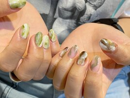 アシンメトリー。