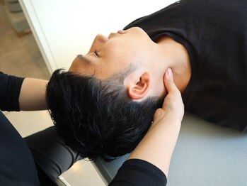 ククナ 新横浜駅前サロン/肩こり/リンパマッサージ/小顔