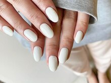 ネイルズ ララ(nails Lala)/White。