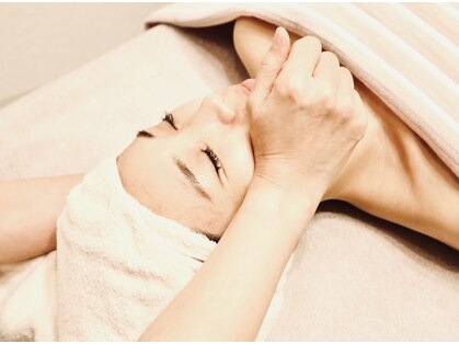 ケービューティー 小顔(K-beauty)の写真