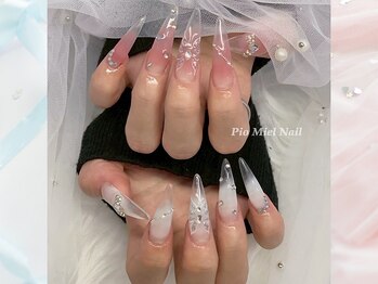 ピオミエルネイル 新宿(pio miel nail)/クリアホワイト×ぷっくりアート