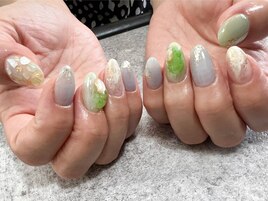 ストーン系　ニュアンスネイル